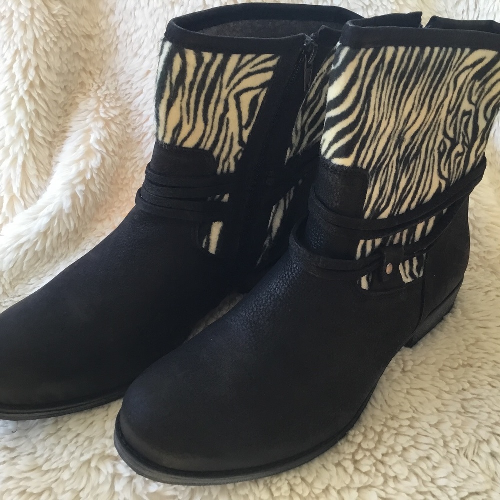 JJ Footwear Size 41 Zebra Print